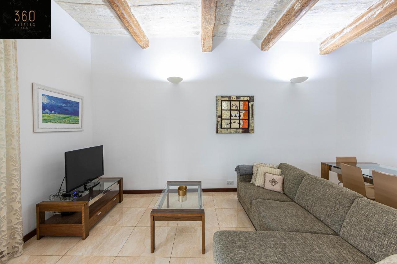 Seafront - Top Location, Top Floor With Wifi & Ac By 360 Estates La Valeta Exterior foto