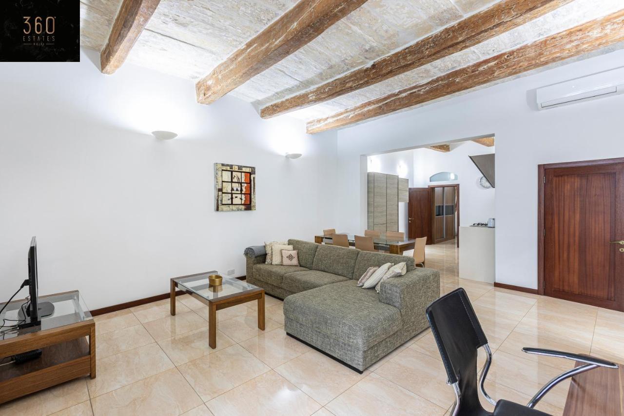 Seafront - Top Location, Top Floor With Wifi & Ac By 360 Estates La Valeta Exterior foto