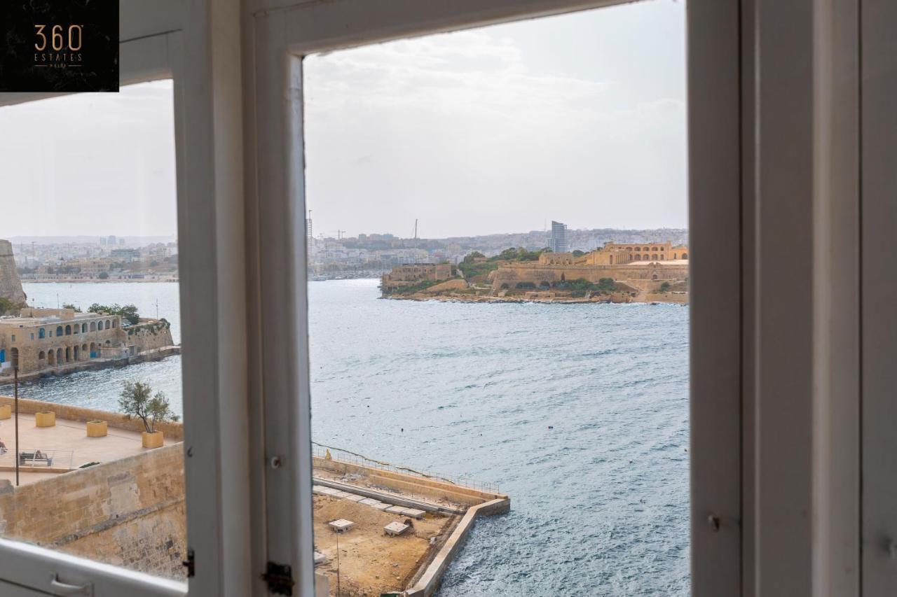 Seafront - Top Location, Top Floor With Wifi & Ac By 360 Estates La Valeta Exterior foto